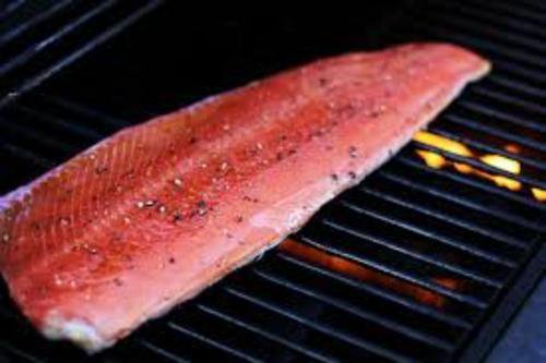 Tips para asar pescados como el salmón - Diario de la Carne
